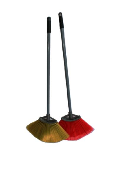 Nylon Broom w/2.5ft Wood Handle